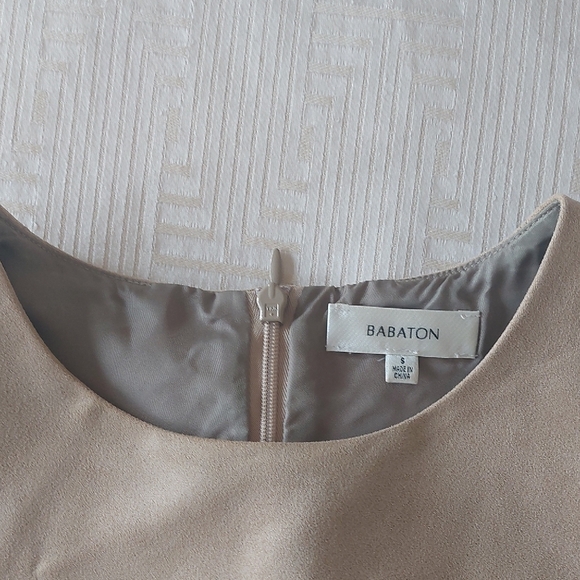 Babaton Tan Boxy Tank Top - Picture 4 of 5